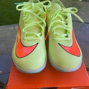 Nike Triple Jump Elite 2 wmns size 6.5(mens 5) barelyvolt/hyper orange color